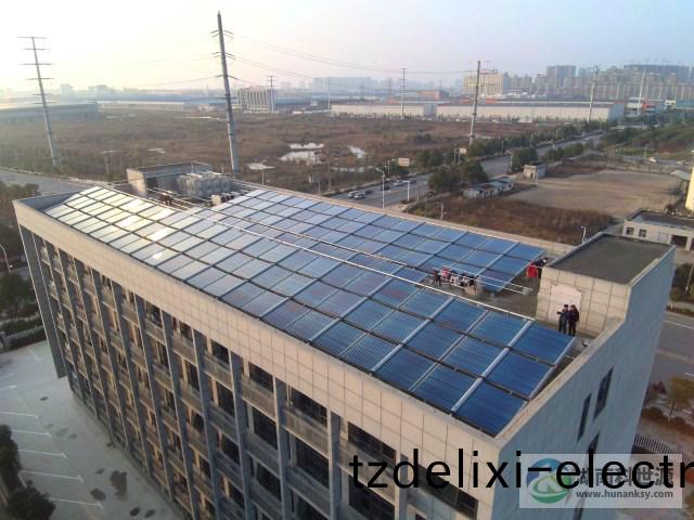 長沙湘江塗(tu)料職(zhi)工(gong)宿捨(she)太陽能熱水工程