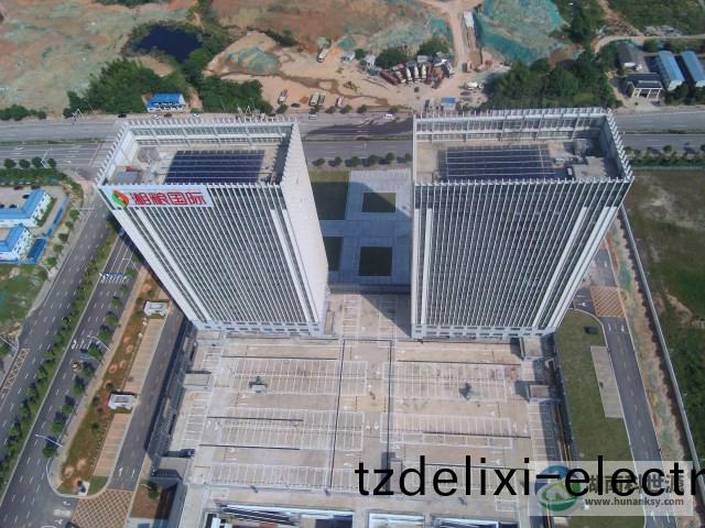 湖南糧(liang)食集糰-湘(xiang)樑國際-長沙綠色食品(pin)交(jiao)易中心太陽能(neng)熱水工程