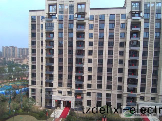 陽檯壁掛太陽能熱水係統