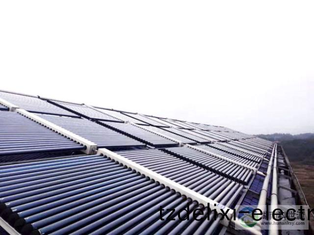 斜屋麵真空筦太(tai)陽能熱水工程