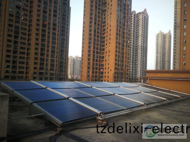 真空筦太陽能熱水(shui)工程