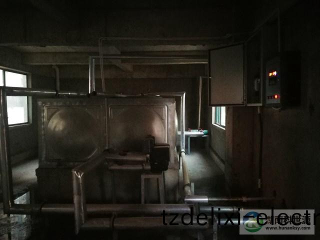 設備間太陽能(neng)水箱