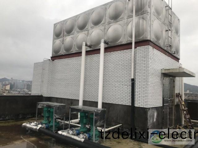 學校(xiao)空氣(qi)能熱水係統