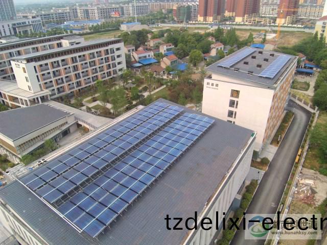 屋麵太(tai)陽能熱水係統