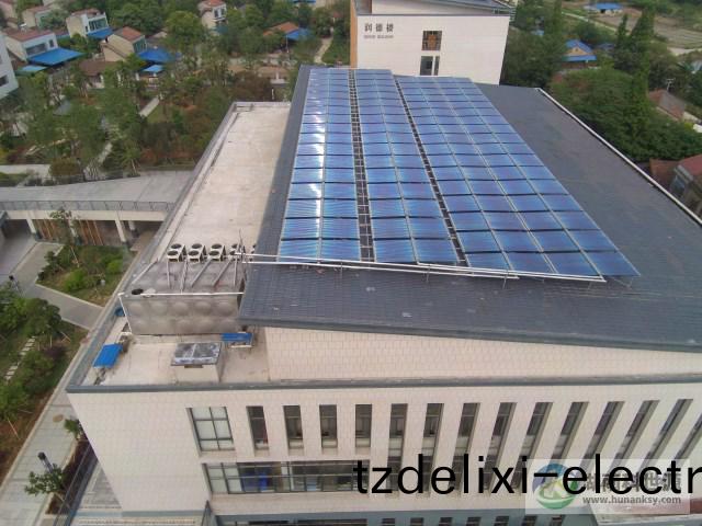 太陽能+空氣(qi)能(neng)熱水(shui)係統