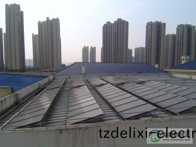 平闆太陽能熱水係統