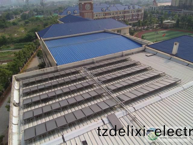 平闆(ban)太陽能熱水係統