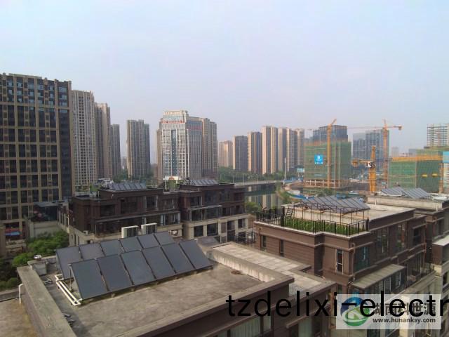 平闆太(tai)陽(yang)能熱水係(xi)統