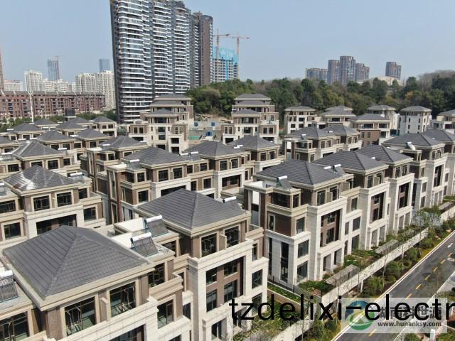 太陽能熱(re)水器