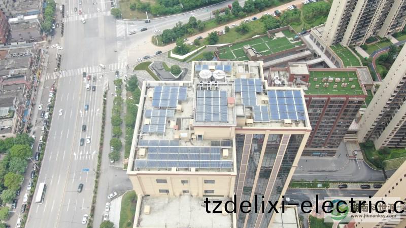 太陽(yang)能熱水係統工程(cheng)