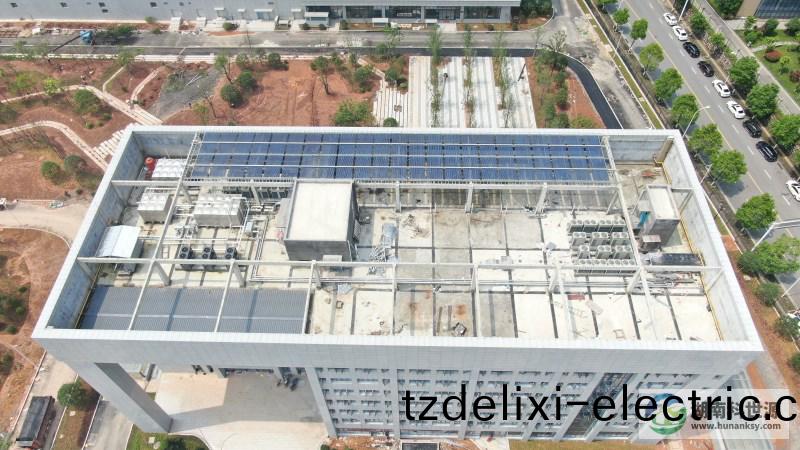 航拍太陽能熱水係統