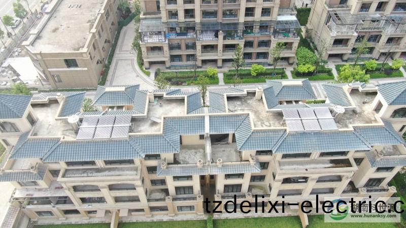 洋房太陽能熱(re)水係統工程