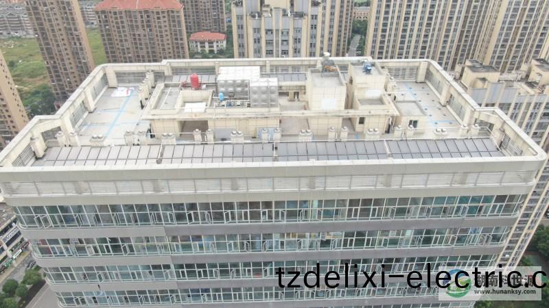 屋頂平闆太陽能集(ji)熱器