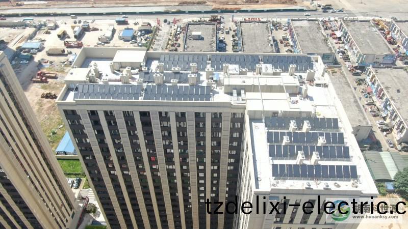 平闆太陽能(neng)集熱係統